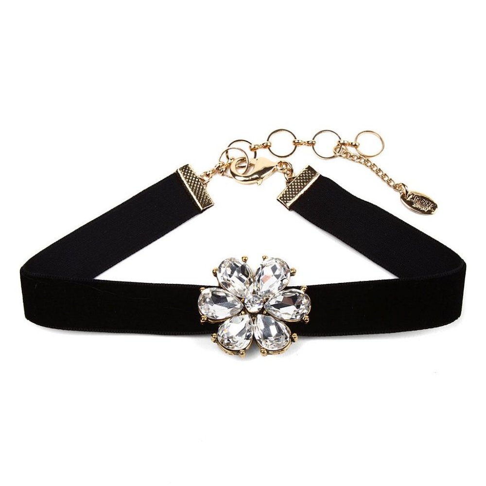 🌟 Black Velvet Choker